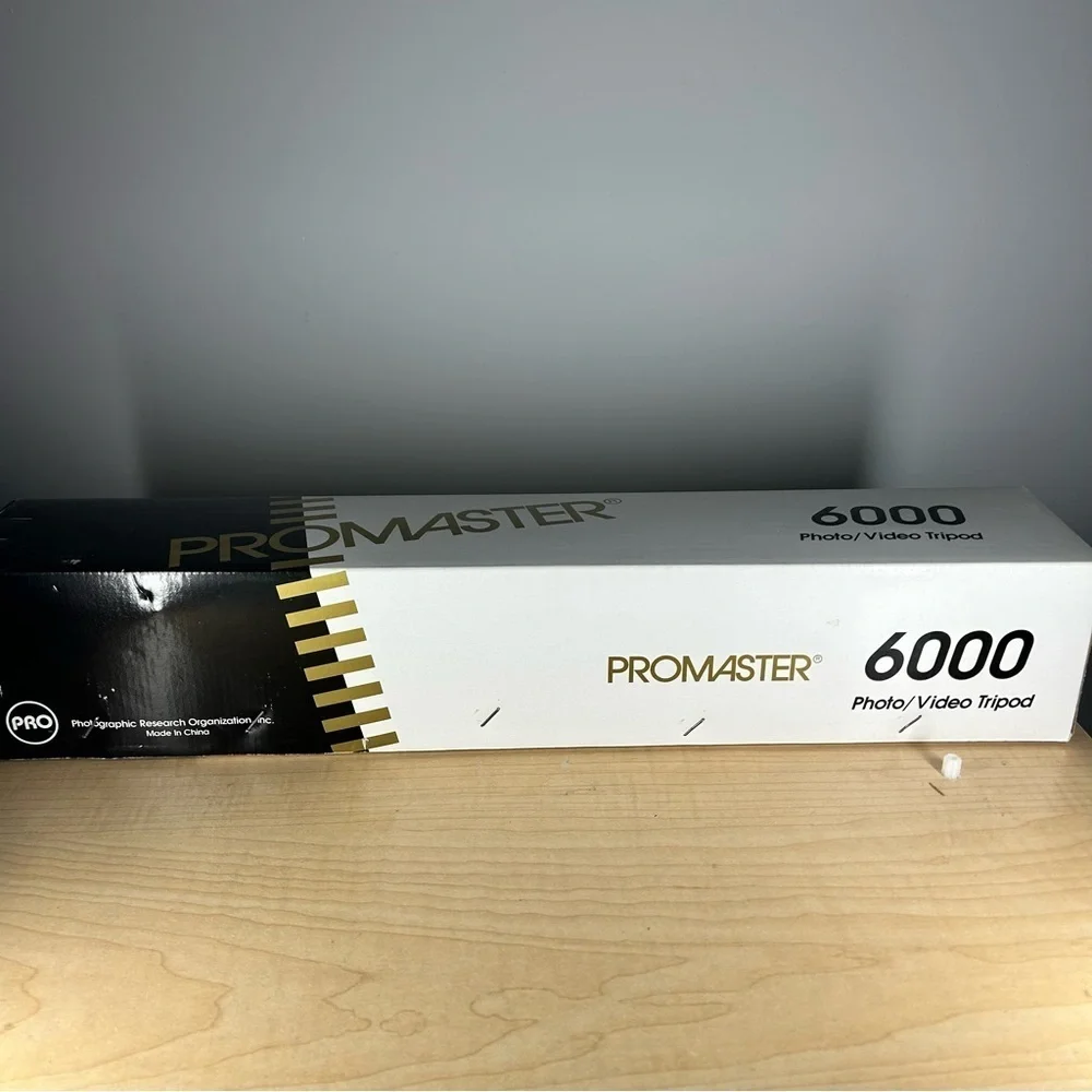 Promaster 6000 tripod brand new never used